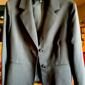 Black tailored blazer